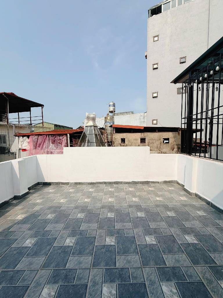 Bán nhà Tôn Đức Thắng - diện tích 31.9m2 5 tầng - Lô 3 căn, căn đầu tiên - giá 9,99 tỷ