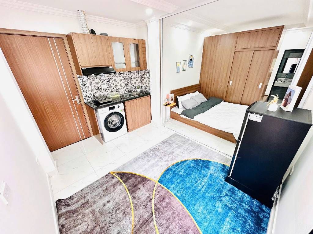 Bán nhà Giáp Bát - diện tích 43m2 6 tầng - Thang máy - giá 10,2 tỷ