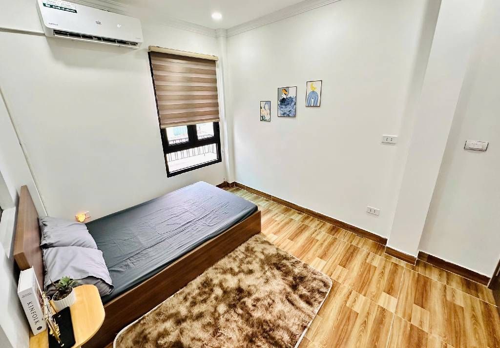 Bán nhà Giáp Bát - diện tích 43m2 6 tầng - Thang máy - giá 10,2 tỷ