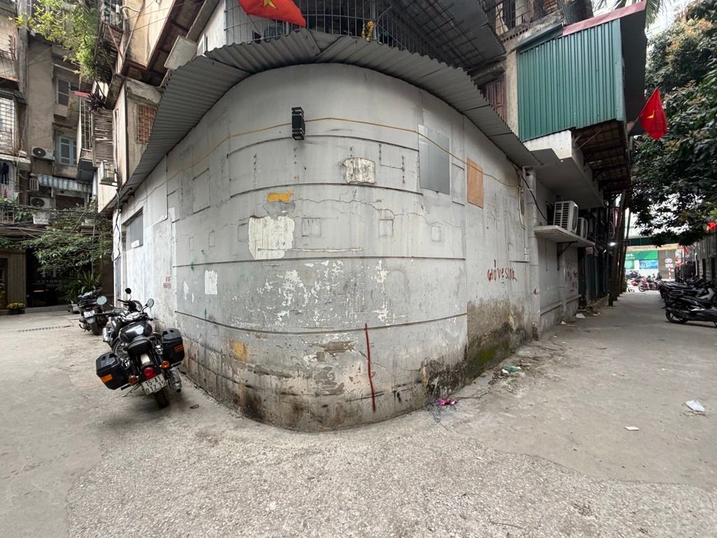 Bán nhà Huỳnh Thúc Kháng - diện tích 65m2 1 tầng - Ô tô đỗ cửa - giá 4,8 tỷ