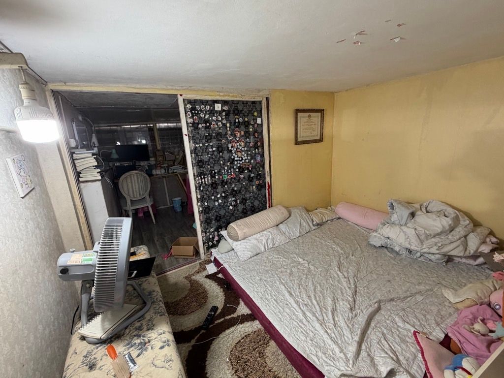 Bán nhà Huỳnh Thúc Kháng - diện tích 65m2 1 tầng - Ô tô đỗ cửa - giá 4,8 tỷ