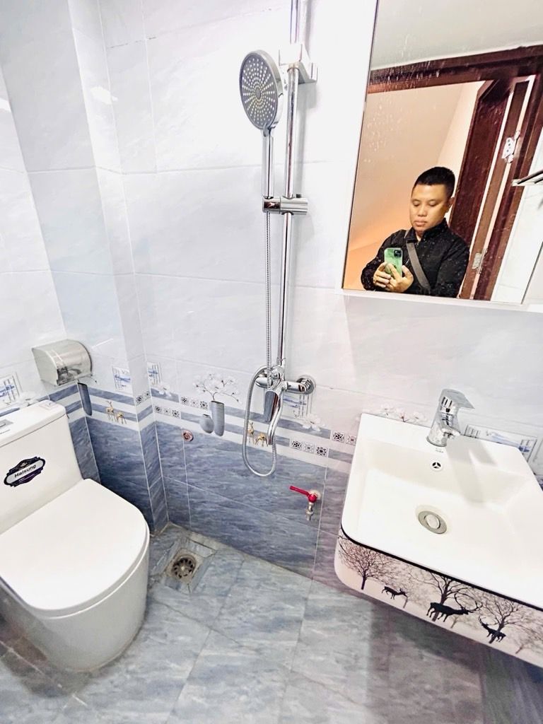 Bán nhà Đông Thiên - diện tích 29.4m2 5 tầng - Ô tô cách 20 mét - giá 6,8 tỷ