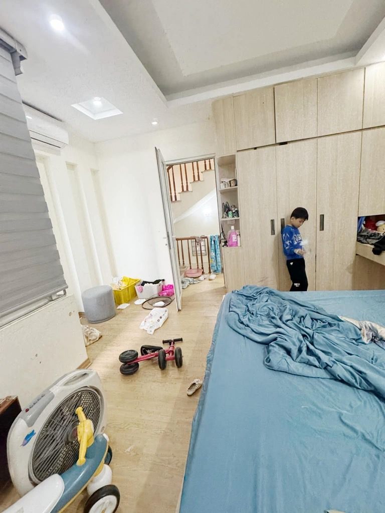 Bán nhà Vĩnh Hưng - diện tích 30m2 4 tầng - ô tô đỗ cửa - giá 7,2 tỷ