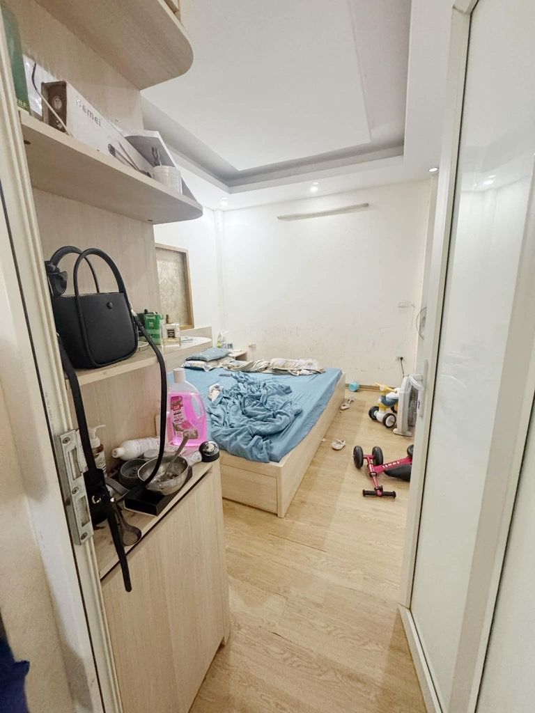 Bán nhà Vĩnh Hưng - diện tích 30m2 4 tầng - ô tô đỗ cửa - giá 7,2 tỷ