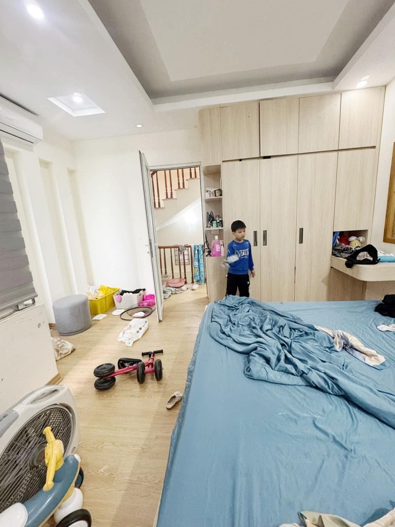 Bán nhà Vĩnh Hưng - diện tích 30m2 4 tầng - ô tô đỗ cửa - giá 7,2 tỷ