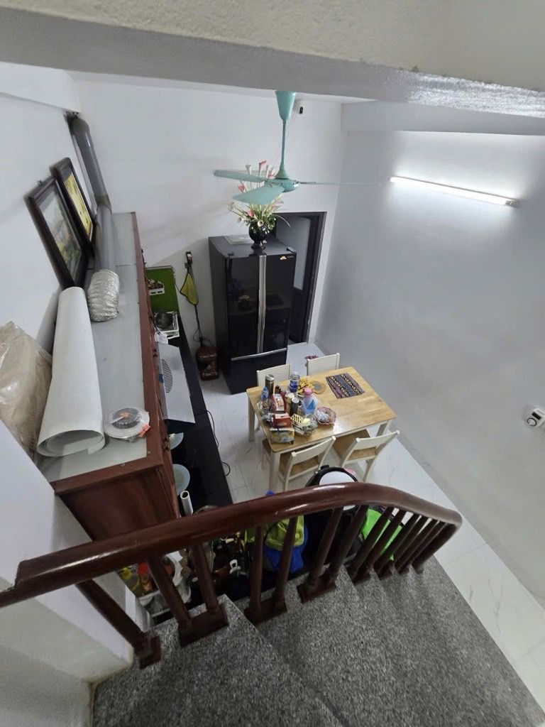 Bán nhà Định Công Thượng - diện tích 36m2 2 tầng - gần ô tô - giá 3,6 tỷ