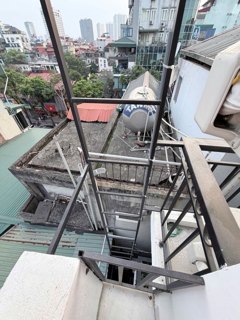 Bán nhà Thái Hà - diện tích 45.8m2 6 tầng - Thang máy - giá 22 tỷ