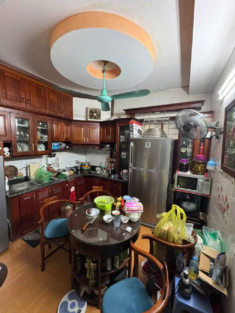 Bán nhà Định Công - diện tích 40m2 3 tầng - Nhà đẹp, không sổ - giá 2,7 tỷ