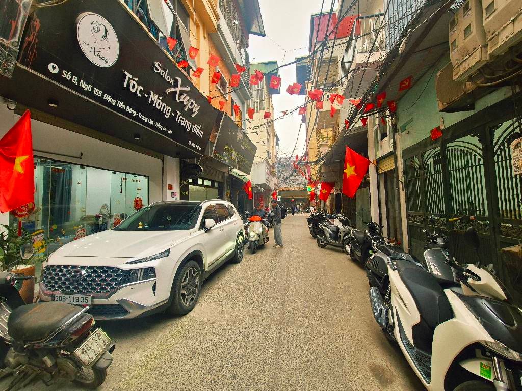 Bán nhà Đặng Tiến Đông - diện tích 49m2 4 tầng - ô tô đỗ cửa - giá 16,6 tỷ