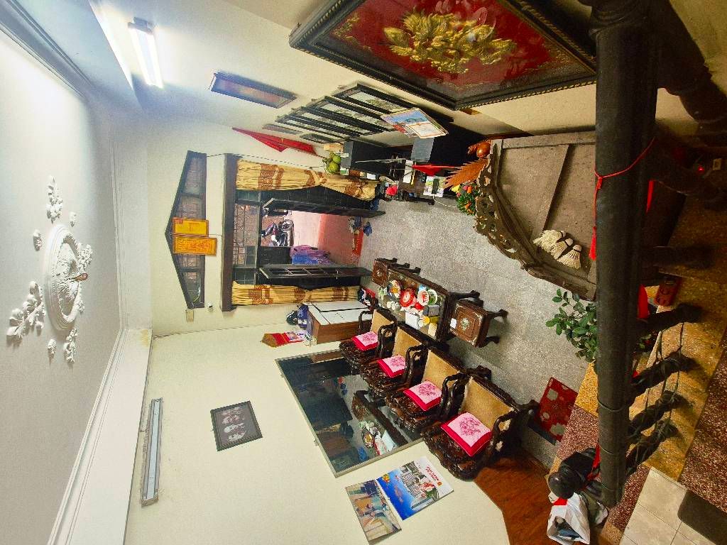 Bán nhà Đặng Tiến Đông - diện tích 49m2 4 tầng - ô tô đỗ cửa - giá 16,6 tỷ