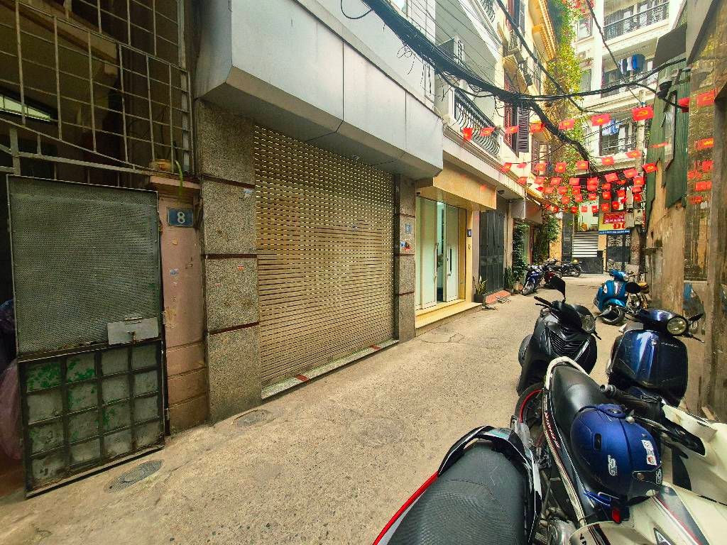 Bán nhà Đặng Tiến Đông - diện tích 49m2 4 tầng - ô tô đỗ cửa - giá 16,6 tỷ