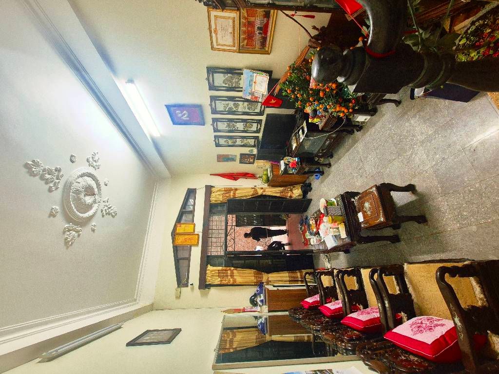 Bán nhà Đặng Tiến Đông - diện tích 49m2 4 tầng - ô tô đỗ cửa - giá 16,6 tỷ