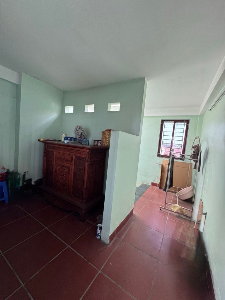 Bán nhà Đông Thiên - diện tích 33m2 5 tầng - LÔ GÓC - Ô TÔ ĐỖ CỬA VÀO NHÀ - giá 10,5 tỷ