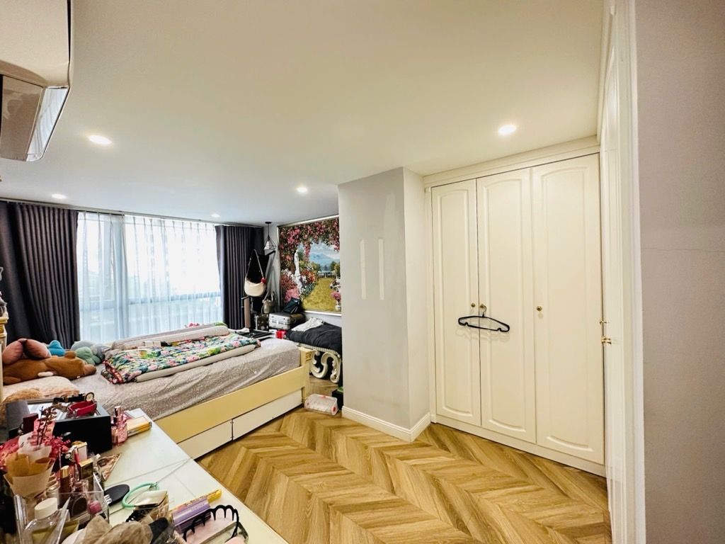 Bán nhà Nguyễn Trãi - diện tích 85m2 1 tầng - Căn hộ Duplex Royal City sang xịn đẹp - giá 19,5 tỷ