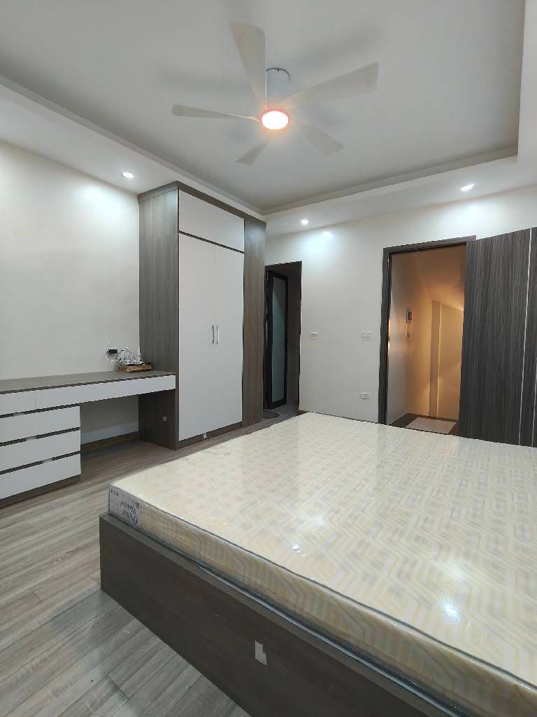 Bán nhà Nguyễn Văn Viên - diện tích 30m2 5 tầng - Nhà đẹp hiếm có - giá 8,5 tỷ