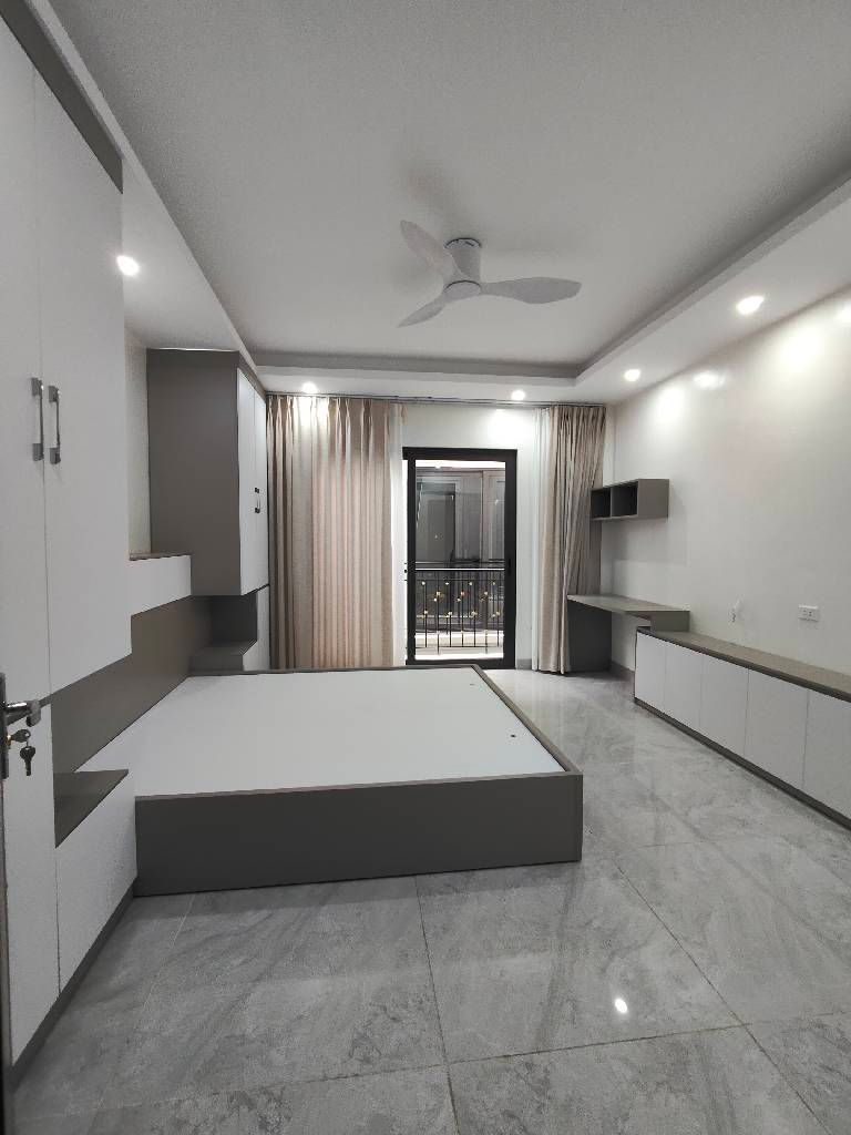 Bán nhà Nguyễn Văn Viên - diện tích 30m2 5 tầng - Nhà đẹp hiếm có - giá 8,5 tỷ