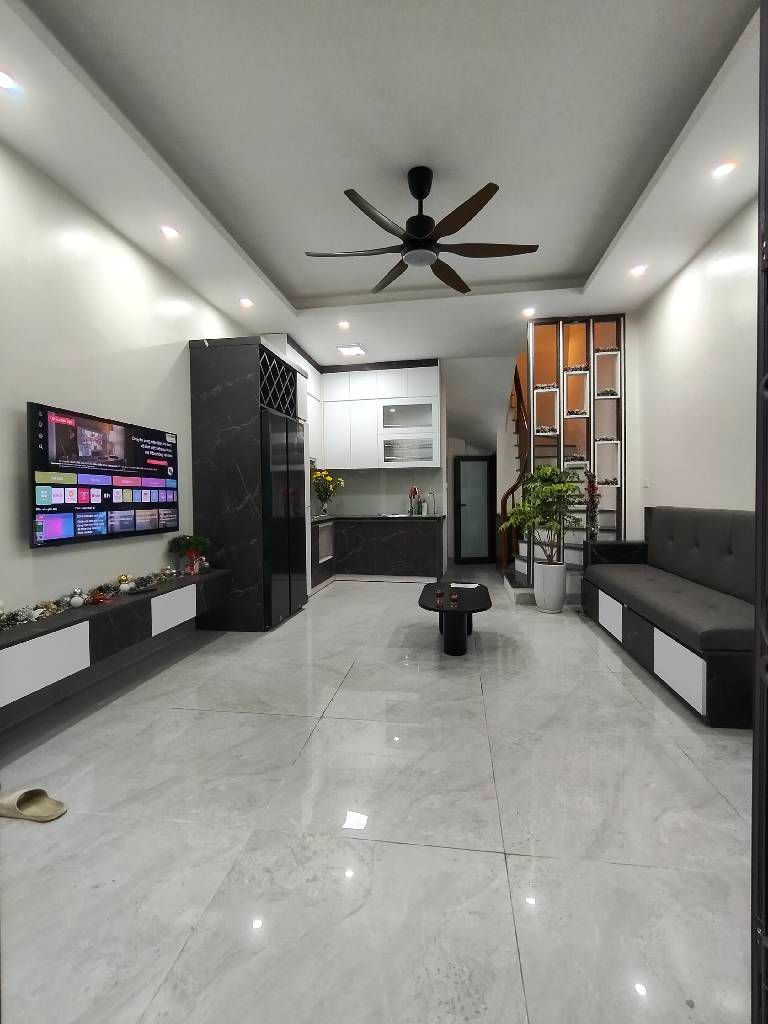 Bán nhà Nguyễn Văn Viên - diện tích 30m2 5 tầng - Nhà đẹp hiếm có - giá 8,5 tỷ