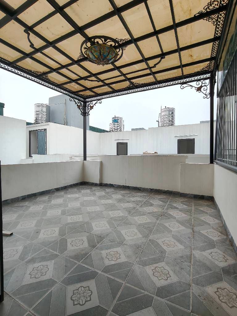 Bán nhà Nguyễn Văn Viên - diện tích 30m2 5 tầng - Nhà đẹp hiếm có - giá 8,5 tỷ