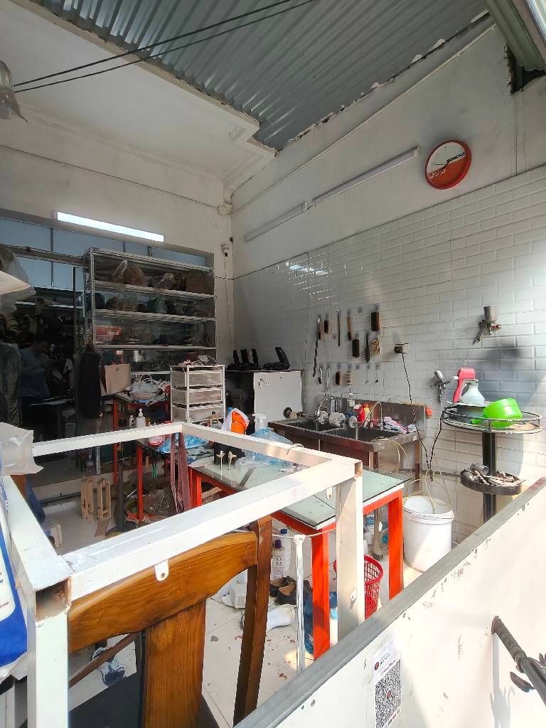 Bán nhà Vĩnh Hưng - diện tích 49.2m2 2 tầng - Lô góc, kinh doanh - giá 15,2 tỷ