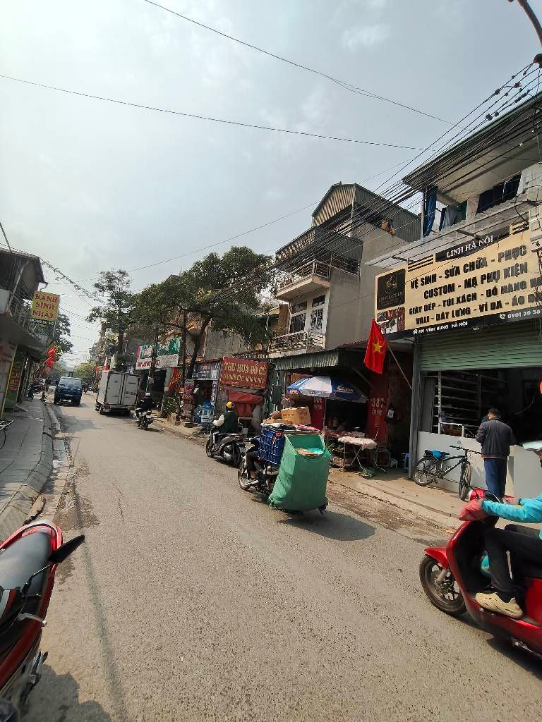 Bán nhà Vĩnh Hưng - diện tích 49.2m2 2 tầng - Lô góc, kinh doanh - giá 15,2 tỷ