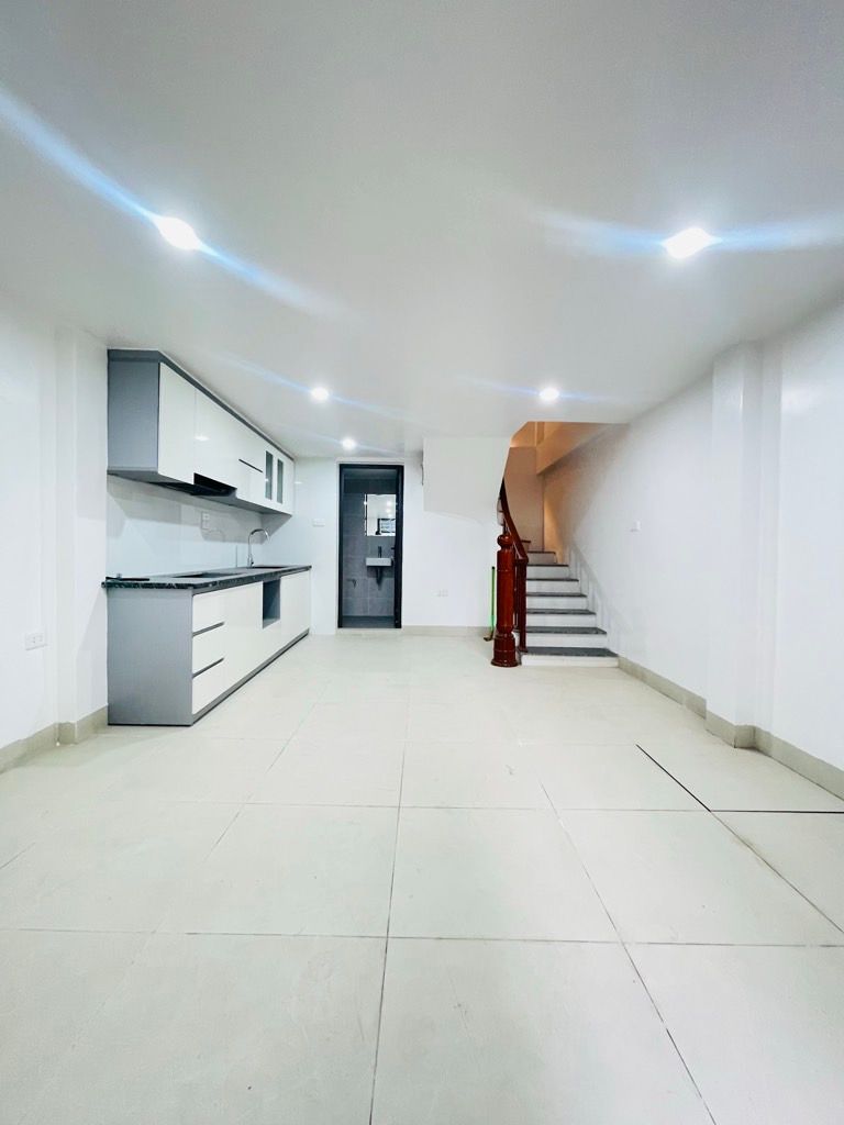 Bán nhà Định Công - diện tích 30m2 5 tầng - Nhà đẹp khách mua về ở luôn - giá 4,5 tỷ