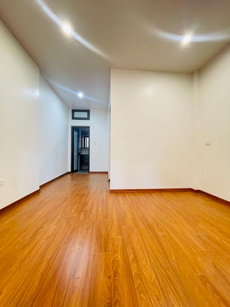 Bán nhà Định Công - diện tích 30m2 5 tầng - Nhà đẹp khách mua về ở luôn - giá 4,5 tỷ