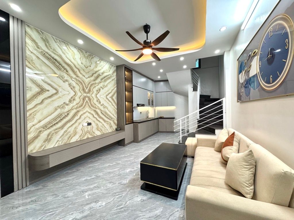 Bán nhà Quan Nhân - diện tích 30m2 6 tầng - Nhà đẹp, ở ngay - giá 8,6 tỷ