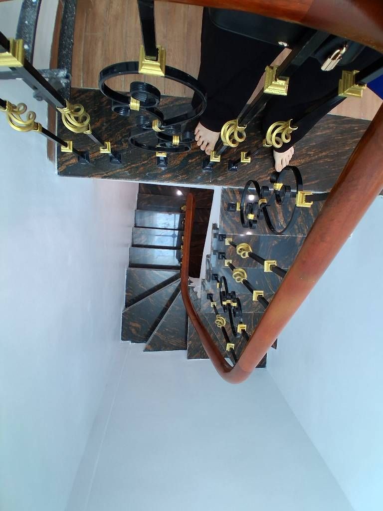 Bán nhà Ngõ Đoàn Kết - diện tích 33m2 7 tầng - Nhà đẹp - giá 12,5 tỷ