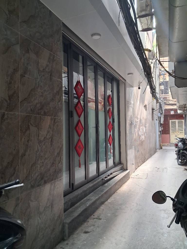 Bán nhà Ngõ Đoàn Kết - diện tích 33m2 7 tầng - Nhà đẹp - giá 12,5 tỷ