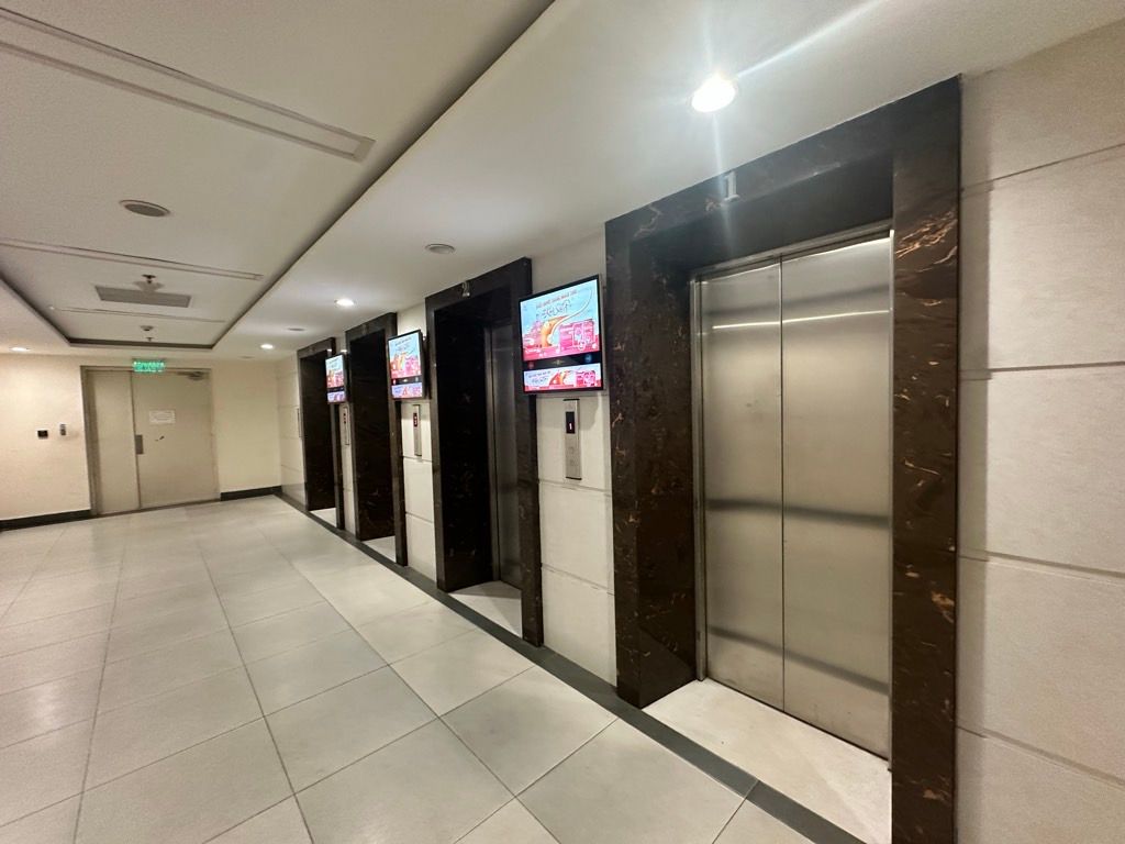 Bán nhà Nguyễn Đức Cảnh - diện tích 98.2m2 21 tầng - Căn góc thiết kế 3 phòng ngủ - giá 9,5 tỷ