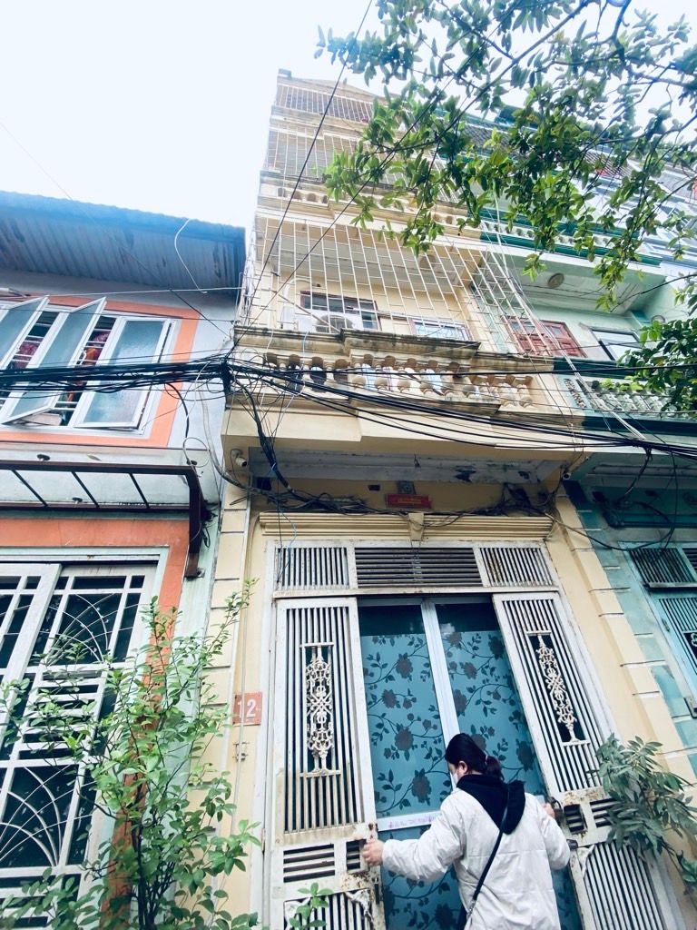 Bán nhà Nguyễn Chính - diện tích 27,6m2 4 tầng - Nhà dân xây KCBT chắc chắn - giá 5,3 tỷ