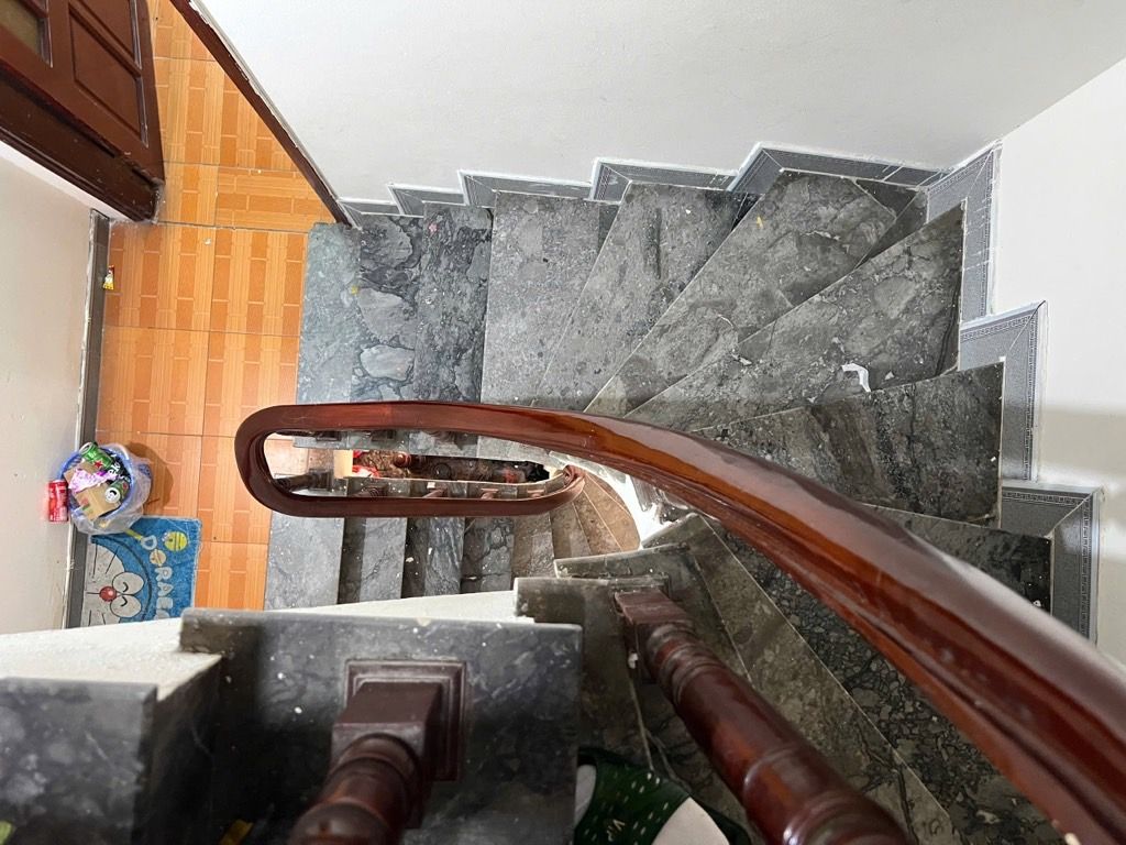 Bán nhà Nguyễn Chính - diện tích 27,6m2 4 tầng - Nhà dân xây KCBT chắc chắn - giá 5,3 tỷ