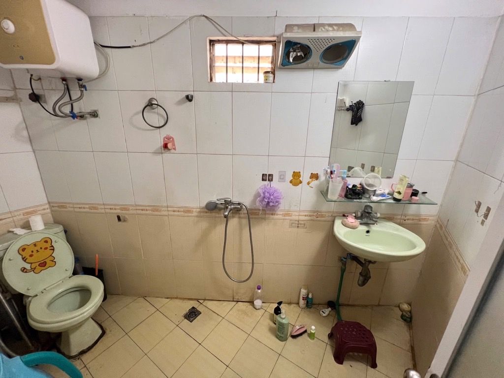 Bán nhà Nguyễn Chính - diện tích 27,6m2 4 tầng - Nhà dân xây KCBT chắc chắn - giá 5,3 tỷ