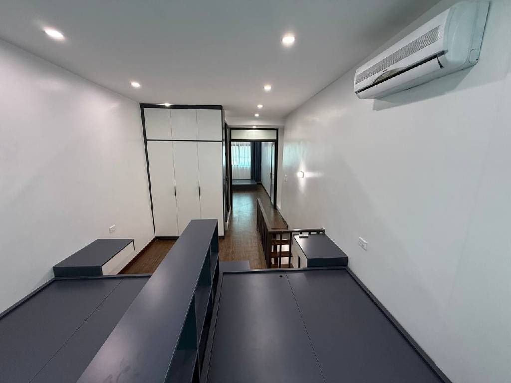 Bán nhà Bạch Mai - diện tích 95m2 2 tầng - 3 phòng ngủ - giá 3,89 tỷ