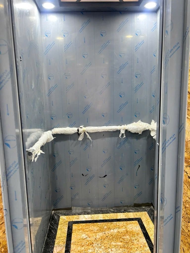 Bán nhà Ngõ Hoà Bình - diện tích 54.4m2 6 tầng - Ngõ thông gần phố - giá 13,5 tỷ