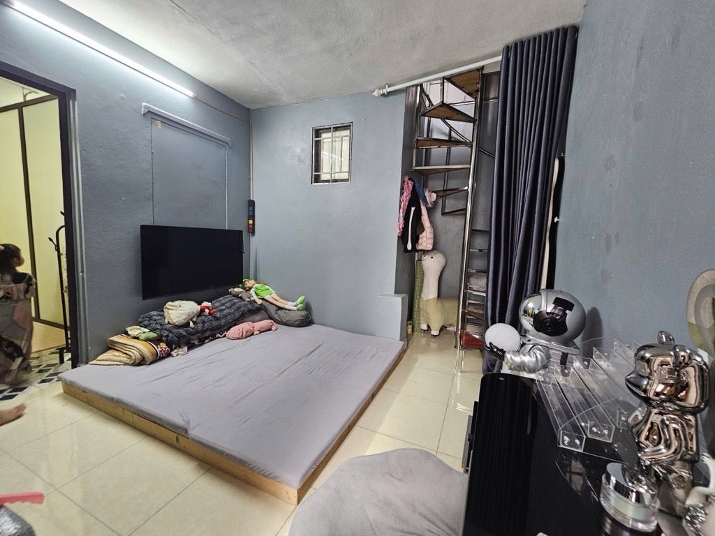 Bán nhà Đông Thiên - diện tích 23,3m2 4 tầng - Nhà 4 tầng khung cột bê tông - giá 4,8 tỷ