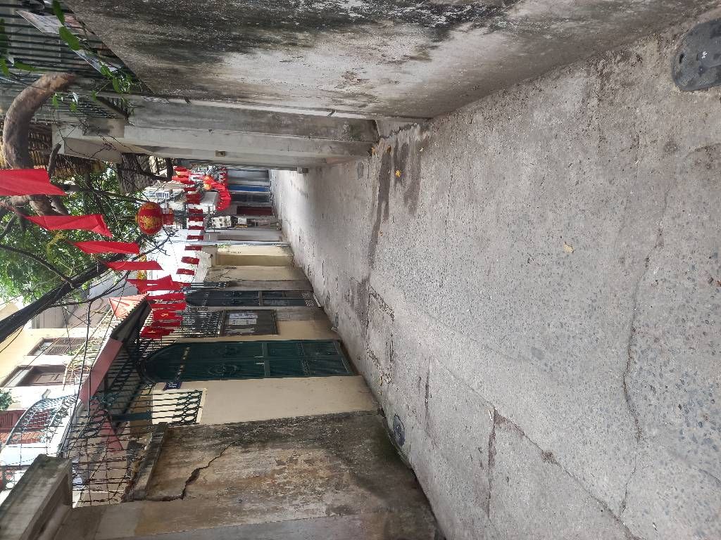 Bán nhà Thanh Nhàn - diện tích 71.3m2 2 tầng - gần công viên, ngõ thông - giá 15,8 tỷ