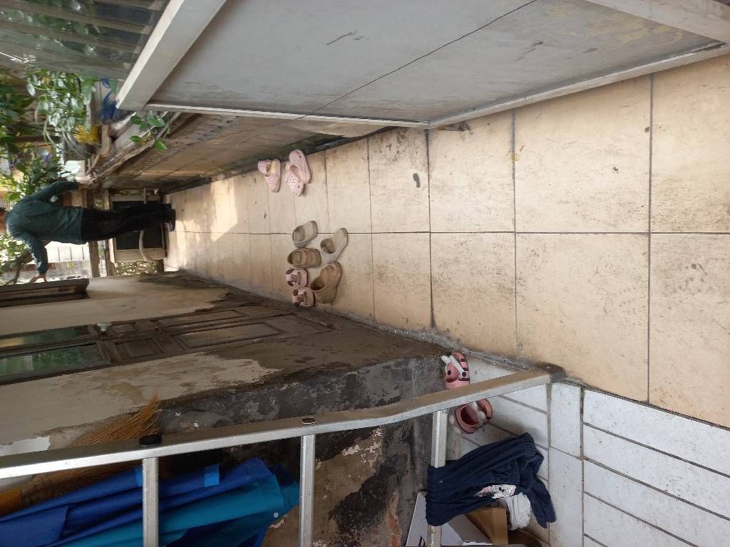 Bán nhà Thanh Nhàn - diện tích 71.3m2 2 tầng - gần công viên, ngõ thông - giá 15,8 tỷ