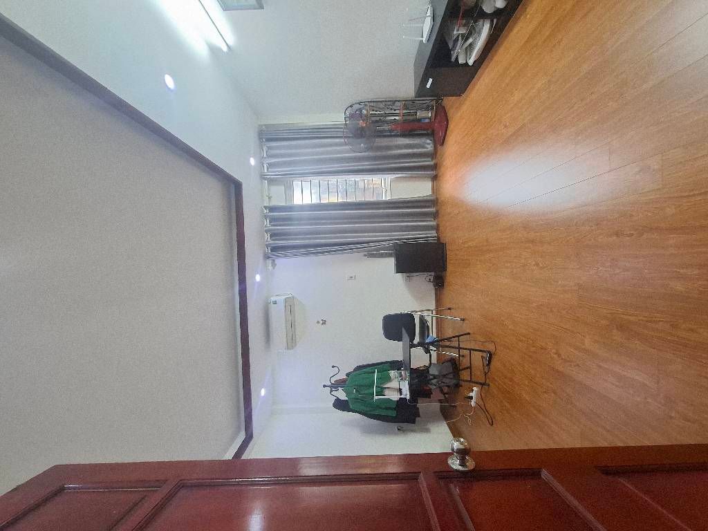 Bán nhà Lĩnh Nam - diện tích 35m2 4 tầng - Ngõ nông gần chợ - giá 8,1 tỷ