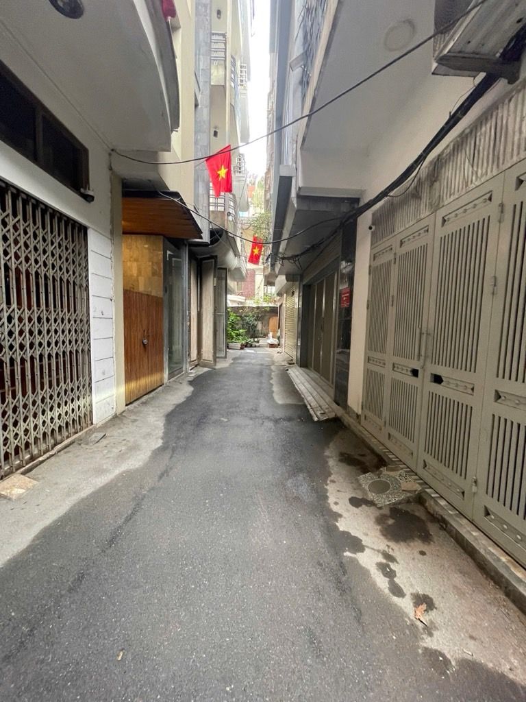 Bán nhà Khuất Duy Tiến - diện tích 41.8m2 1 tầng - Ô tô vào nhà - giá 15,2 tỷ