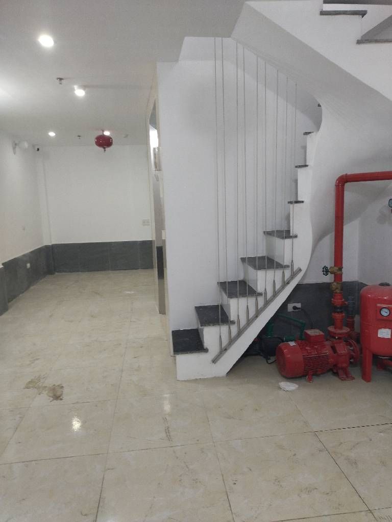 Bán nhà Hoàng Mai - diện tích 37m2 5 tầng - Sổ Đỏ Chính Chủ - giá 9,55 tỷ