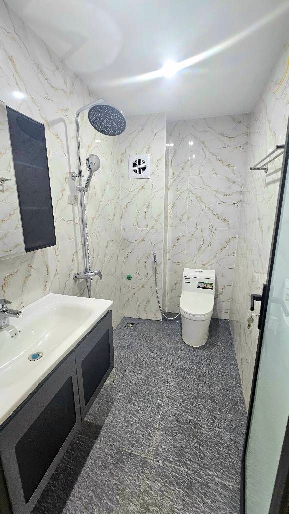 Bán nhà Lạc Trung - diện tích 44.2m2 5 tầng - Ô TÔ VÀO NHÀ - giá 17,8 tỷ