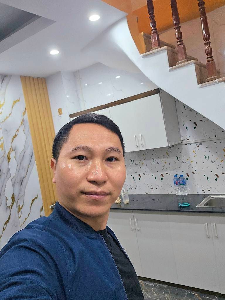 Bán nhà Tân Mai - diện tích 16m2 5 tầng - Nhà đẹp đủ đồ nội thất ở ngay - giá 3,26 tỷ