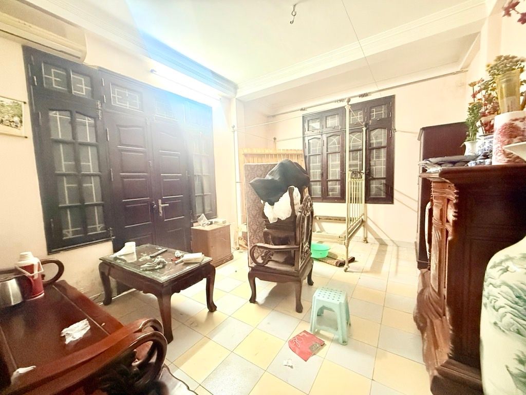 Bán nhà Phương Mai - diện tích 32m2 5 tầng - Ngõ 15 Phương Mai - giá 8,6 tỷ