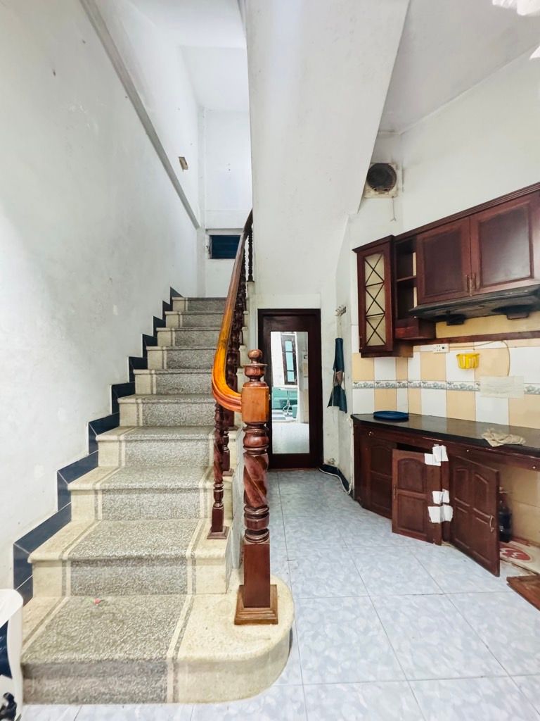 Bán nhà Phương Mai - diện tích 32m2 5 tầng - Ngõ 15 Phương Mai - giá 8,6 tỷ