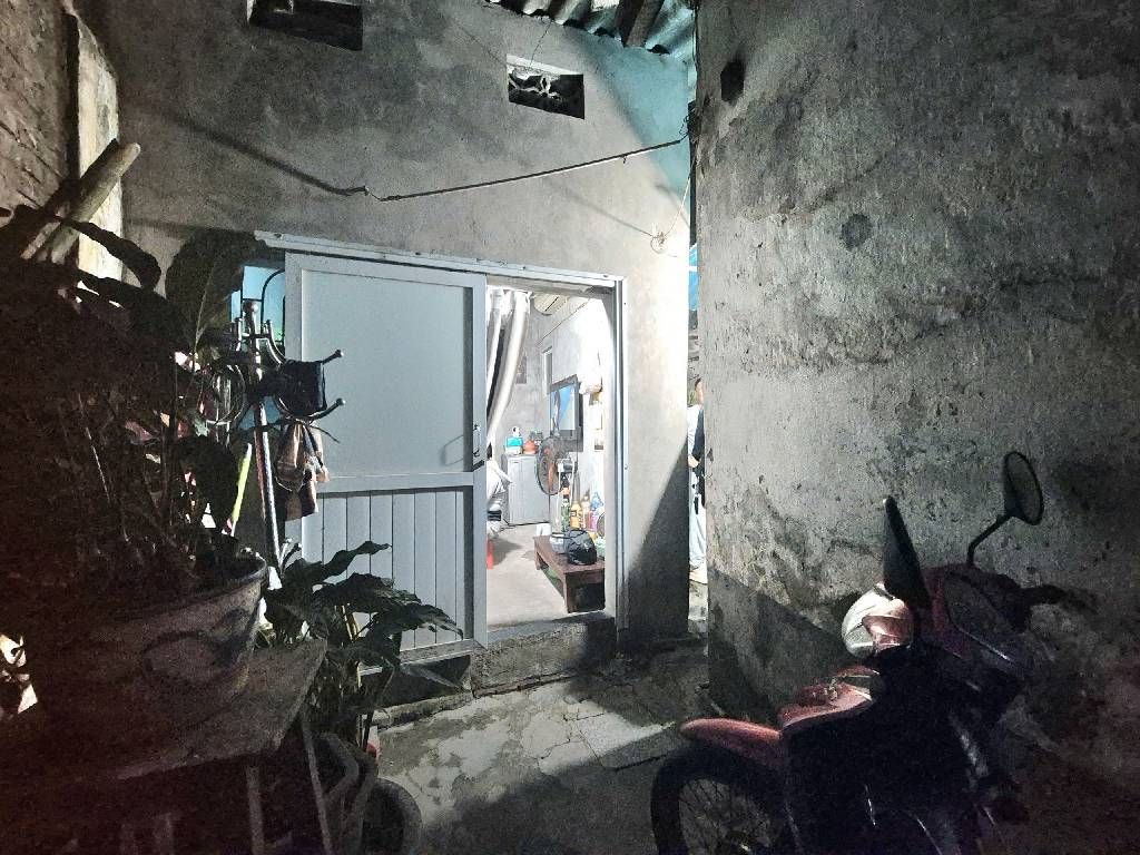 Bán nhà Minh Khai - diện tích 60m2 1 tầng - Mặt ngõ thông - giá 12,8 tỷ