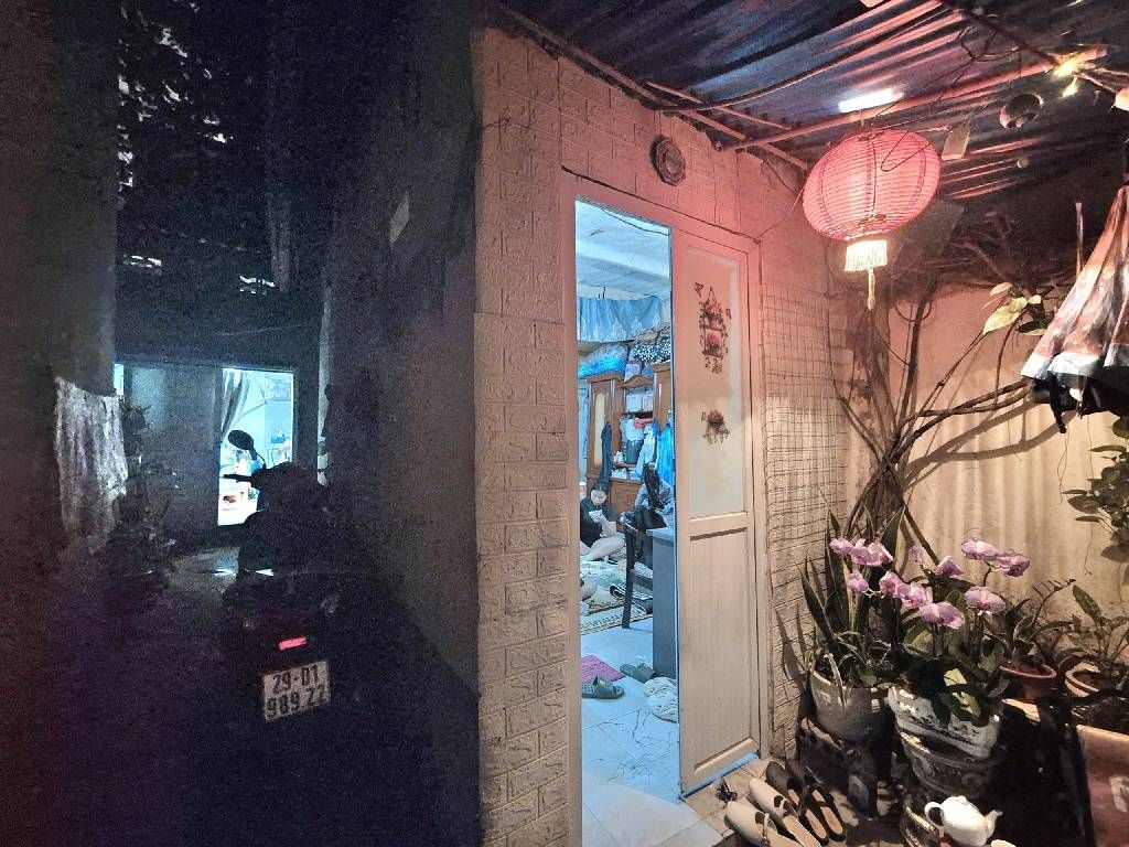 Bán nhà Minh Khai - diện tích 60m2 1 tầng - Mặt ngõ thông - giá 12,8 tỷ