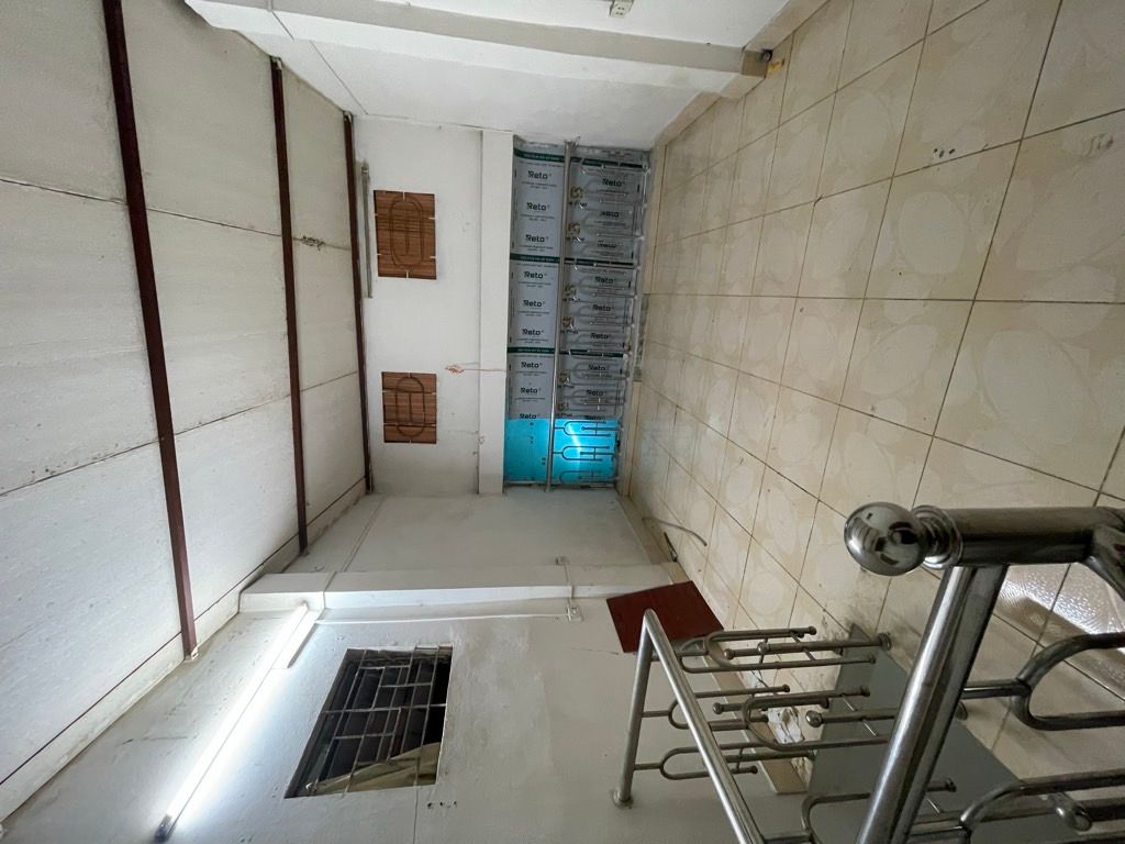 Bán nhà Vũ Tông Phan - diện tích 43.2m2 2 tầng - Nhà dân xây chắc chắn - giá 3,35 tỷ