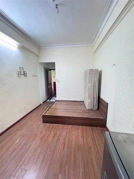 Bán nhà Khâm Thiên - diện tích 42m2 6 tầng - Cực hiếm - giá 11 tỷ