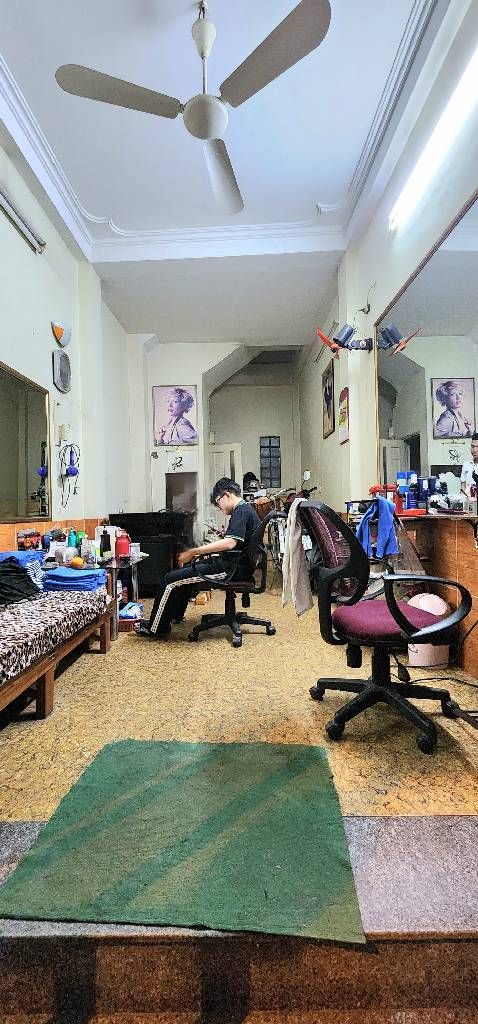 Bán nhà Kim Ngưu - diện tích 22m2 5 tầng - ô tô tránh - giá 10,5 tỷ